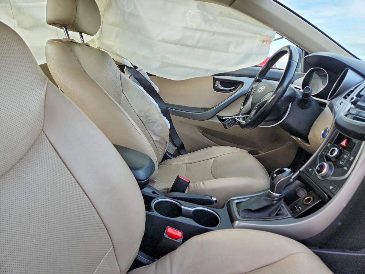 2014 HYUNDAI ELANTRA SE photo 7