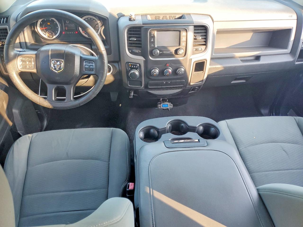 2014 RAM 1500 ST photo 8