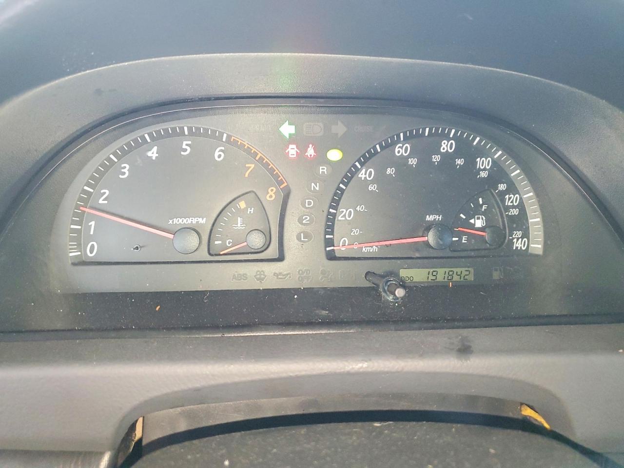 2004 TOYOTA CAMRY LE photo 9