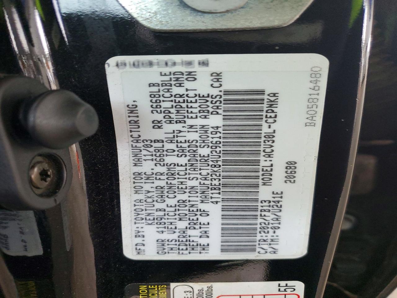 2004 TOYOTA CAMRY LE photo 12