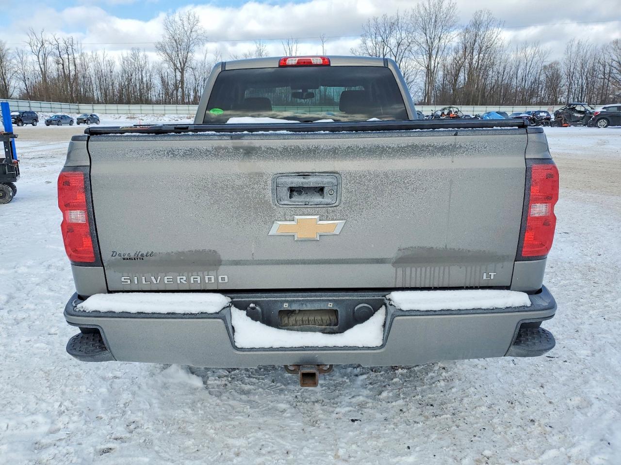 2017 CHEVROLET SILVERADO K1500 LT photo 6