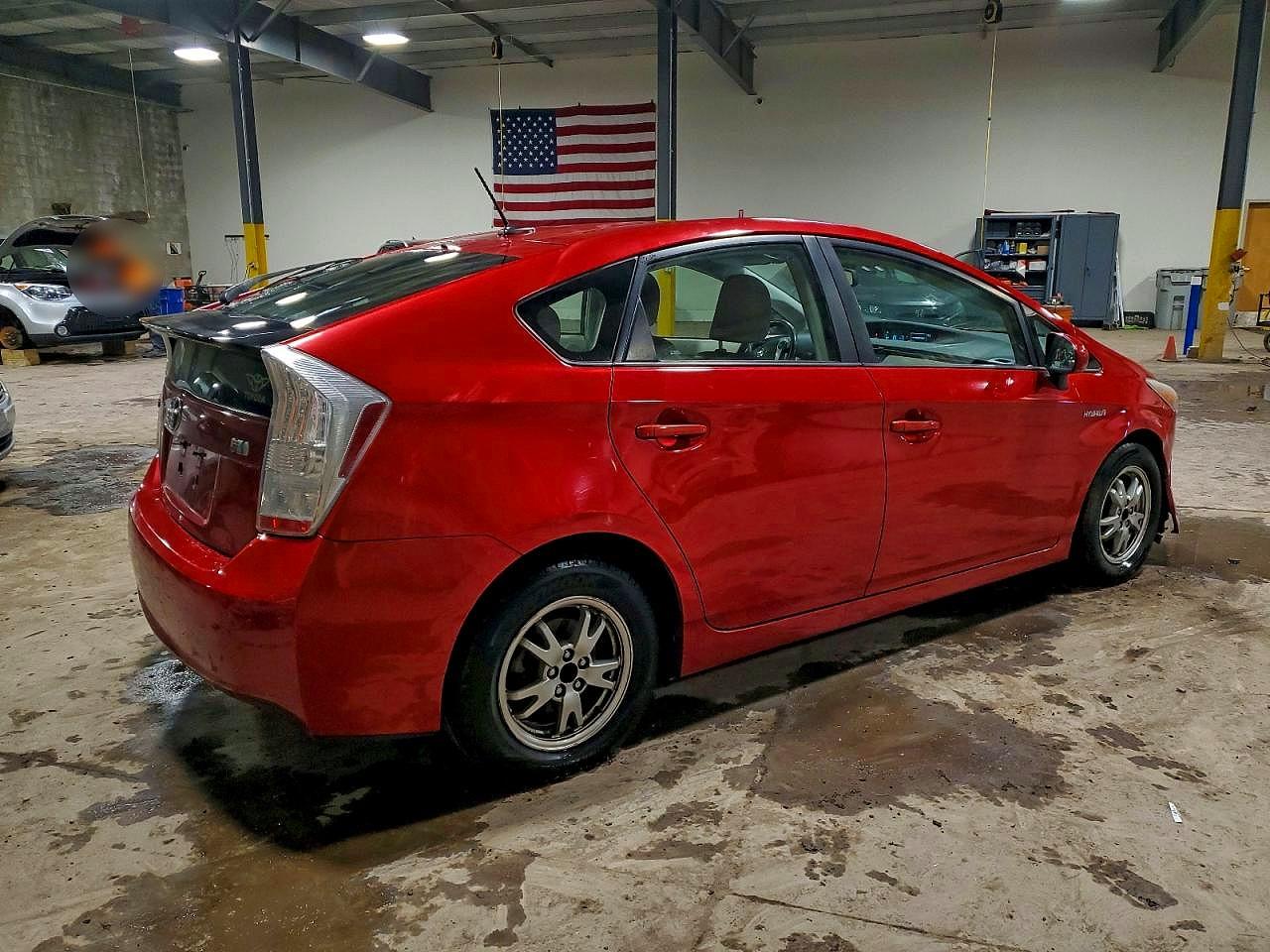 2010 TOYOTA PRIUS photo 3