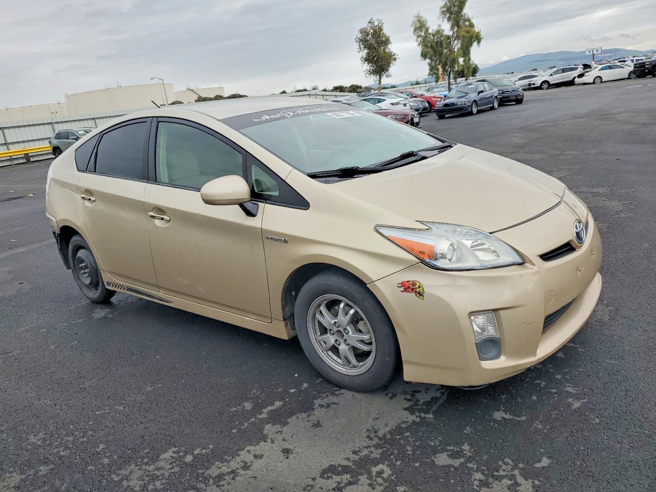 2011 TOYOTA PRIUS photo 4
