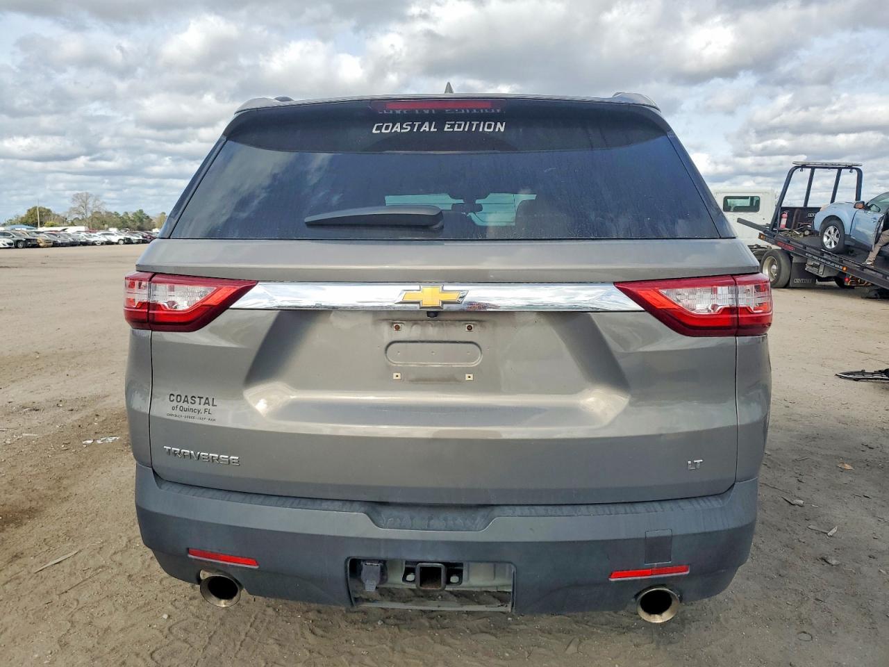 2019 CHEVROLET TRAVERSE LT photo 6