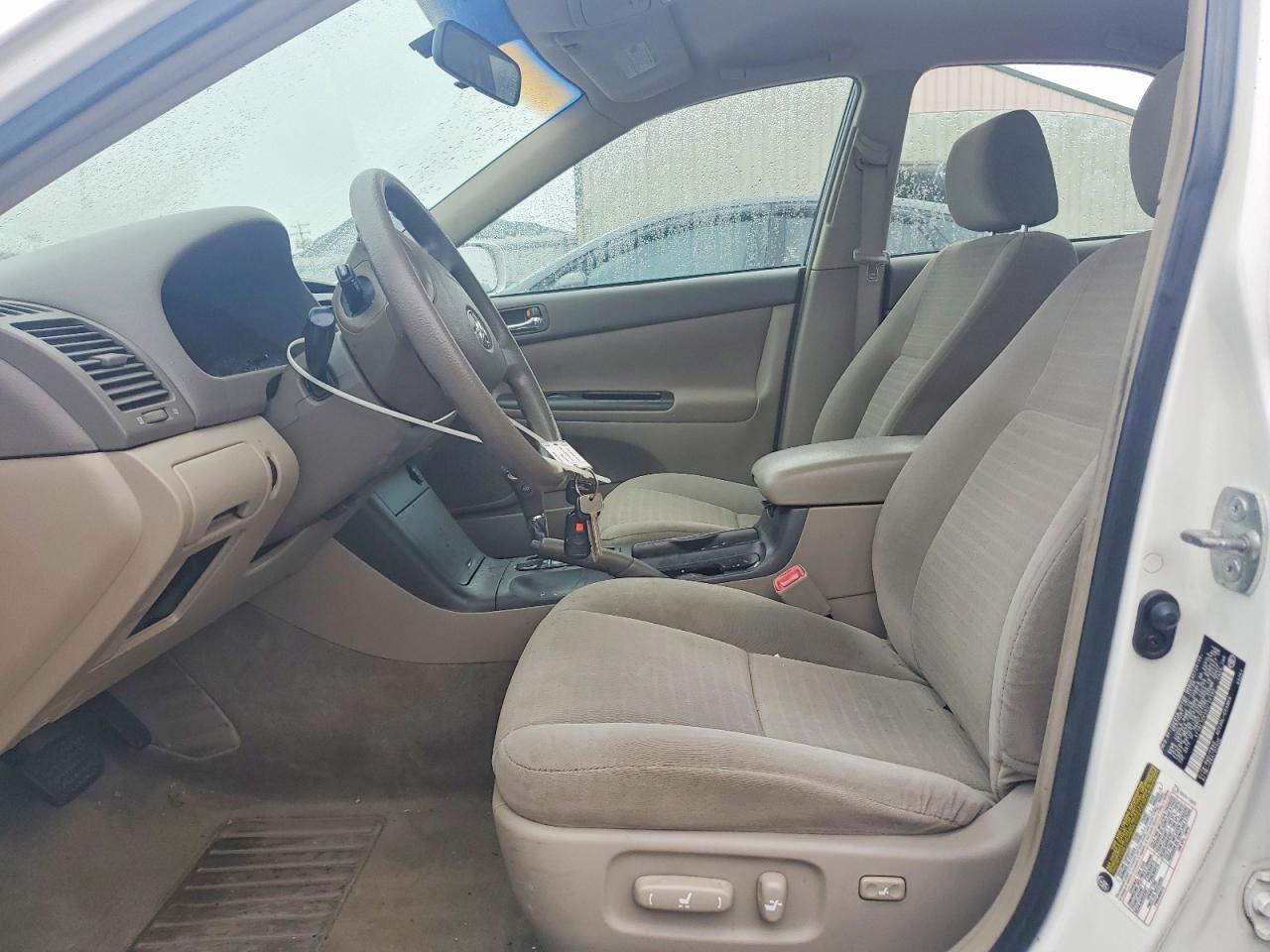 2006 TOYOTA CAMRY LE photo 19