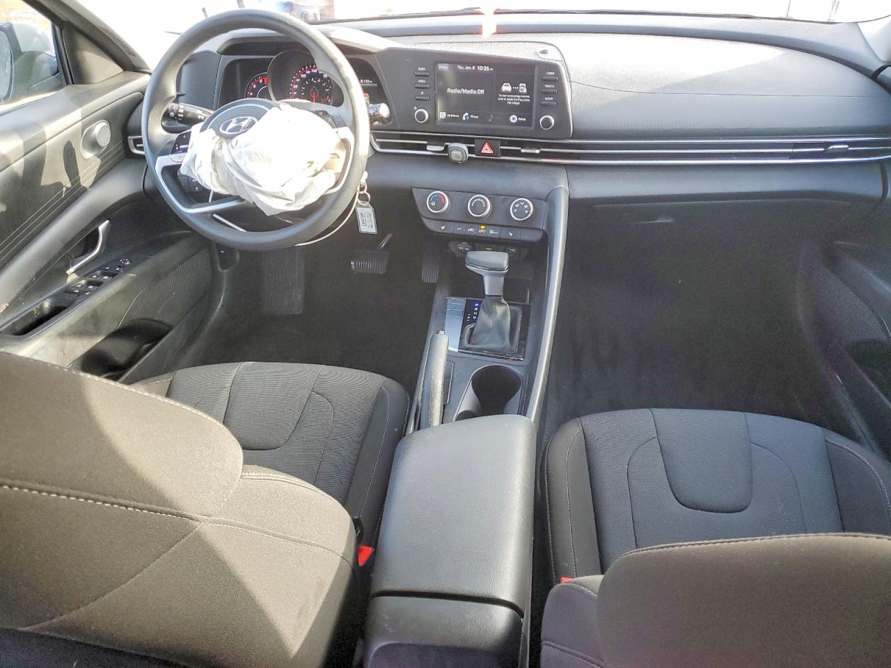2023 HYUNDAI ELANTRA SEL photo 8