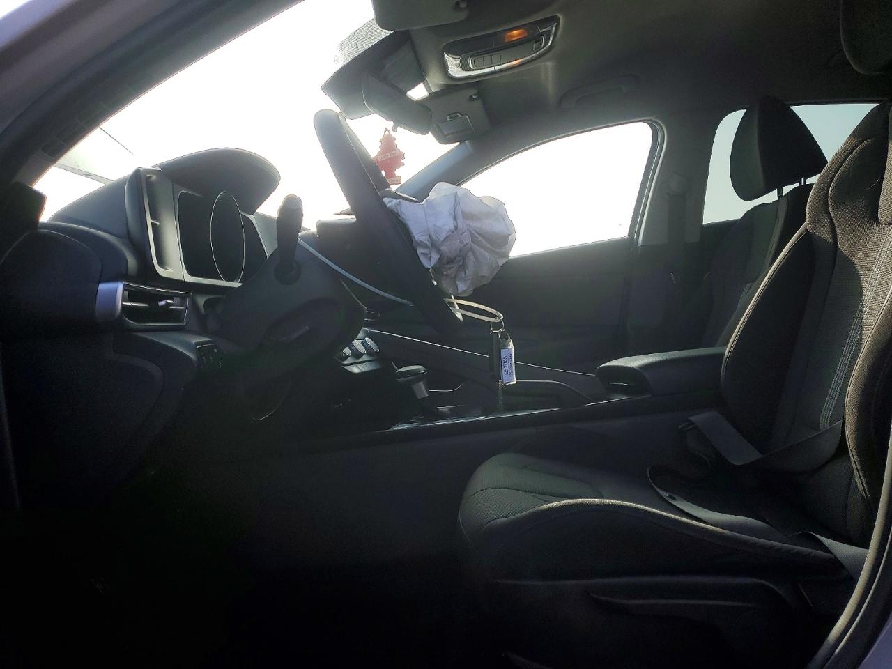 2023 HYUNDAI ELANTRA SEL photo 7