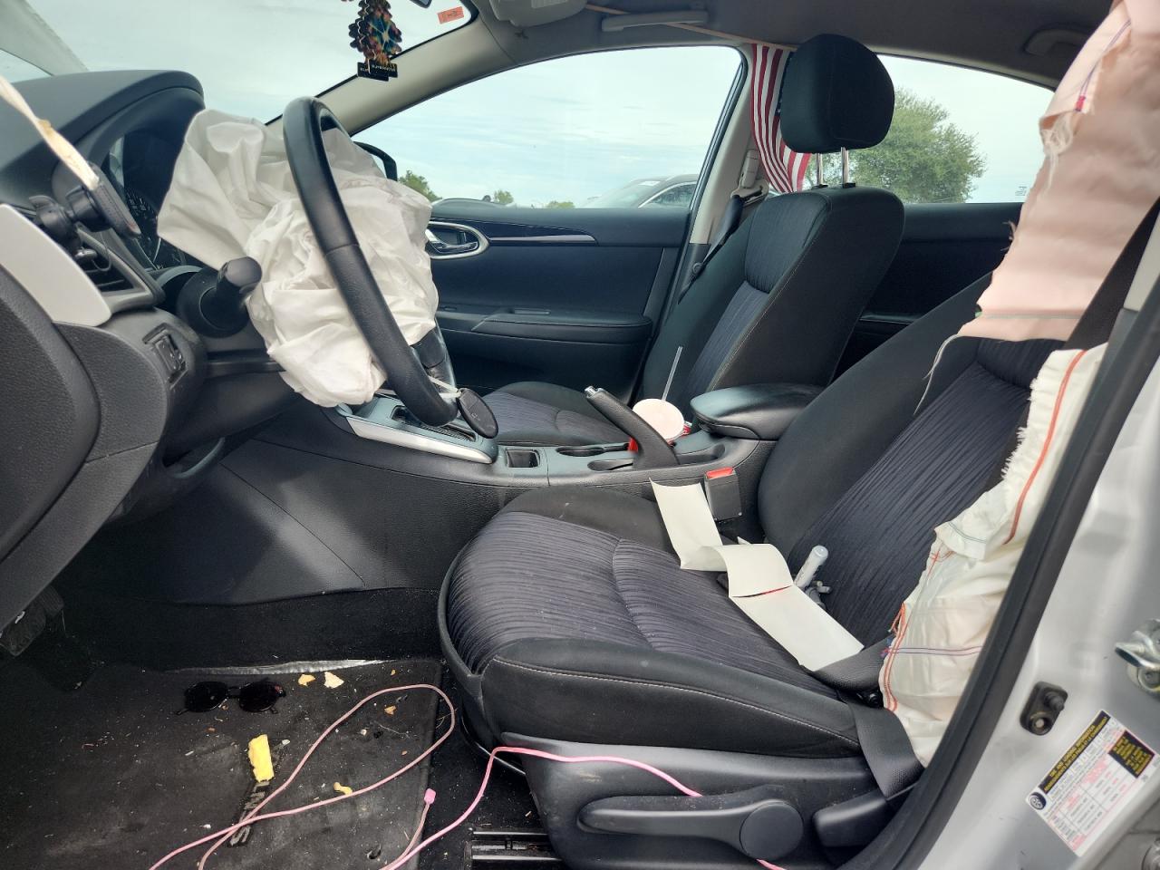 2019 NISSAN SENTRA S photo 13