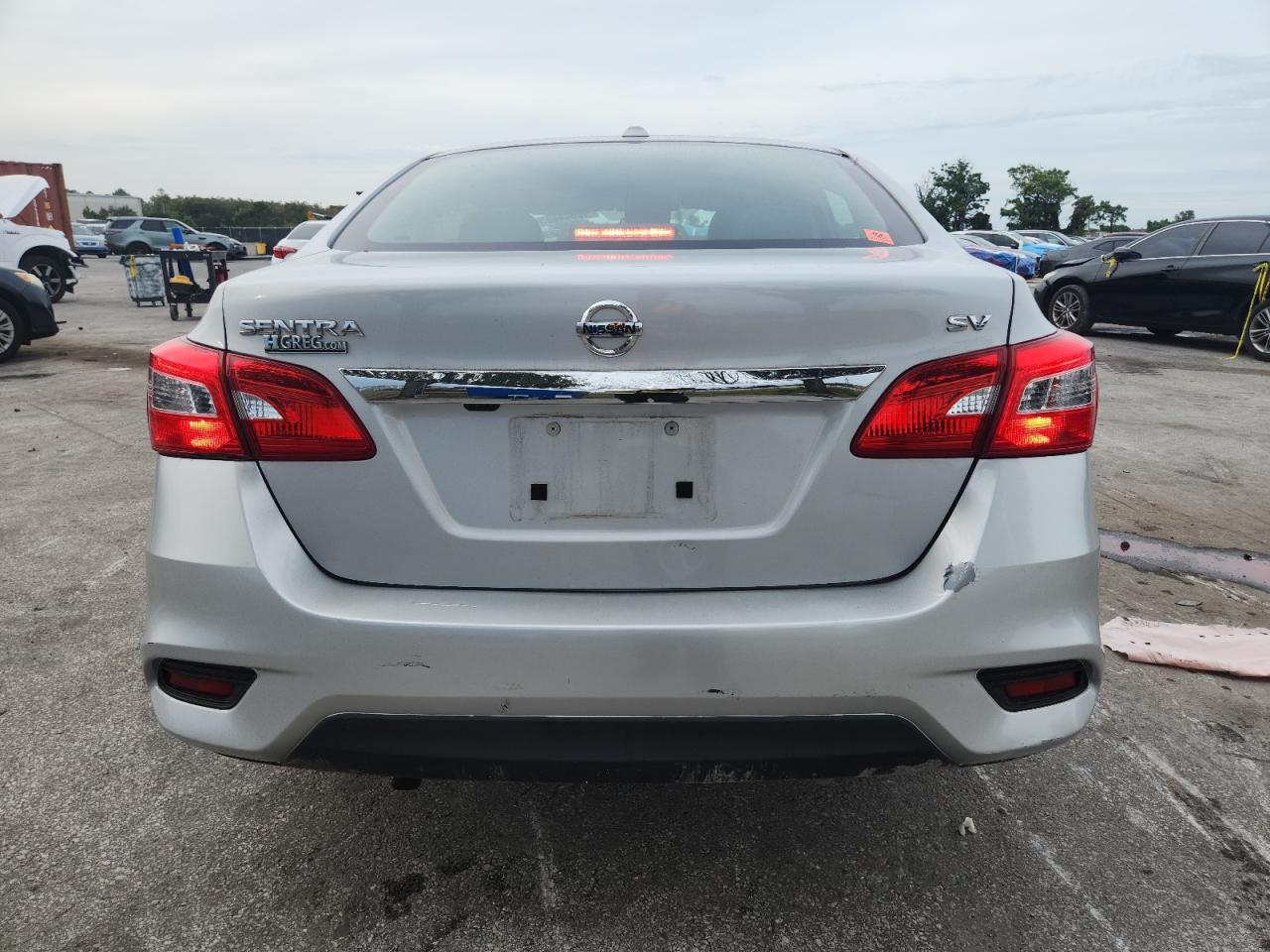 2019 NISSAN SENTRA S photo 11