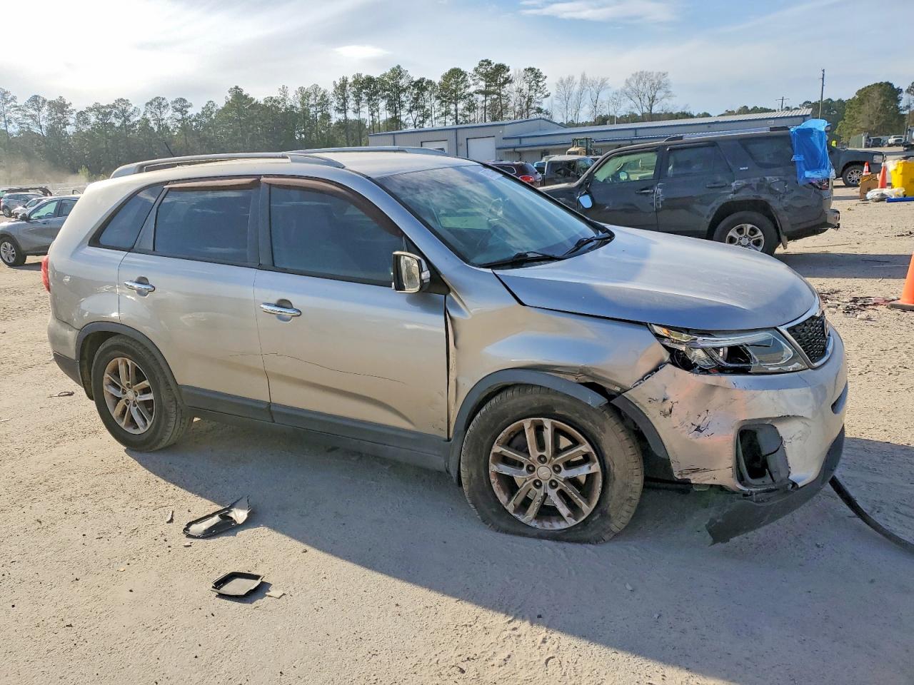 2015 KIA SORENTO LX photo 7