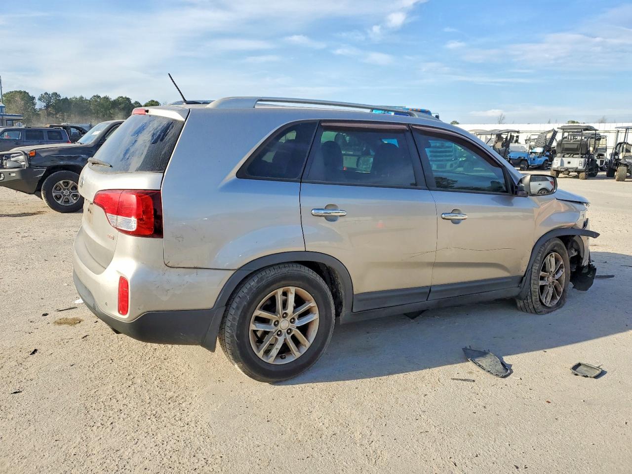 2015 KIA SORENTO LX photo 5