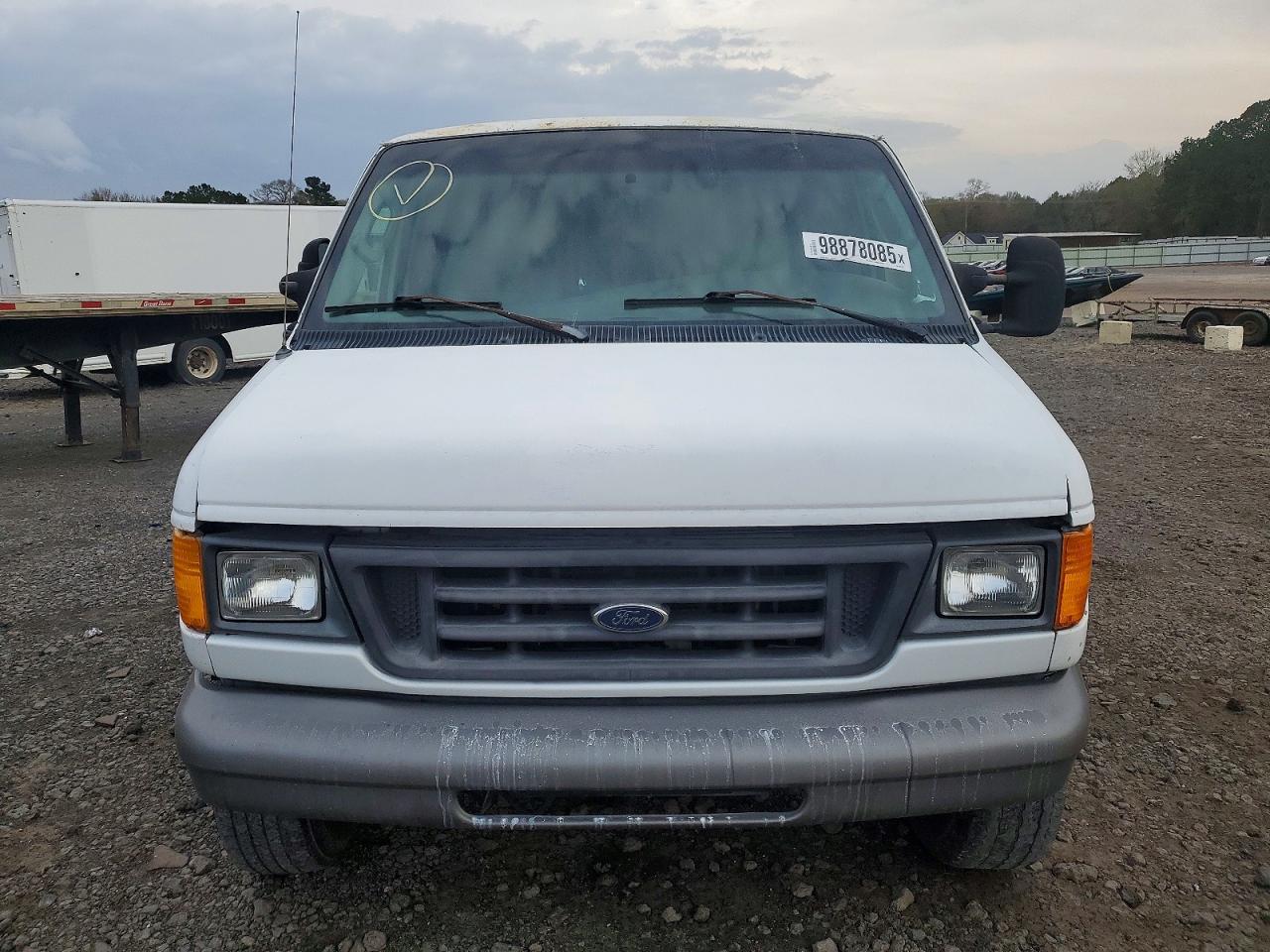 2003 FORD ECONOLINE E250 VAN photo 9