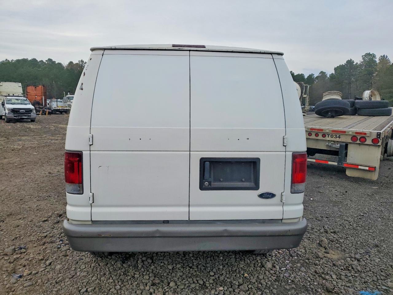 2003 FORD ECONOLINE E250 VAN photo 11