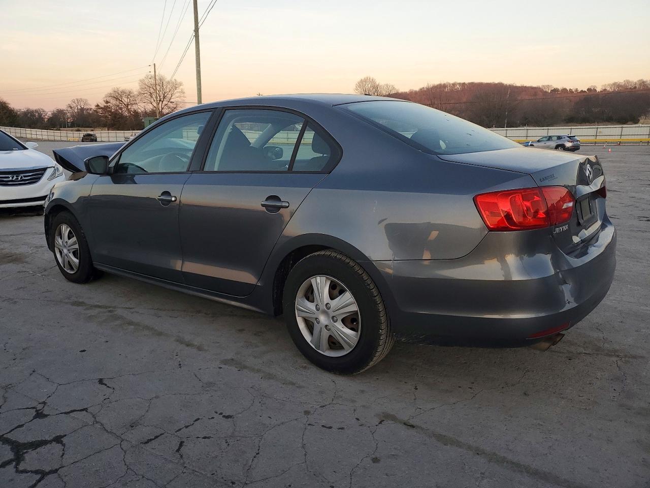 2014 VOLKSWAGEN JETTA BASE photo 2