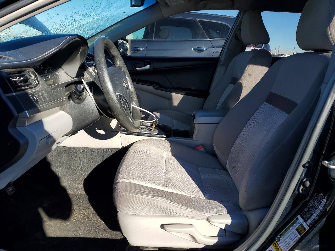 2014 TOYOTA CAMRY L photo 7