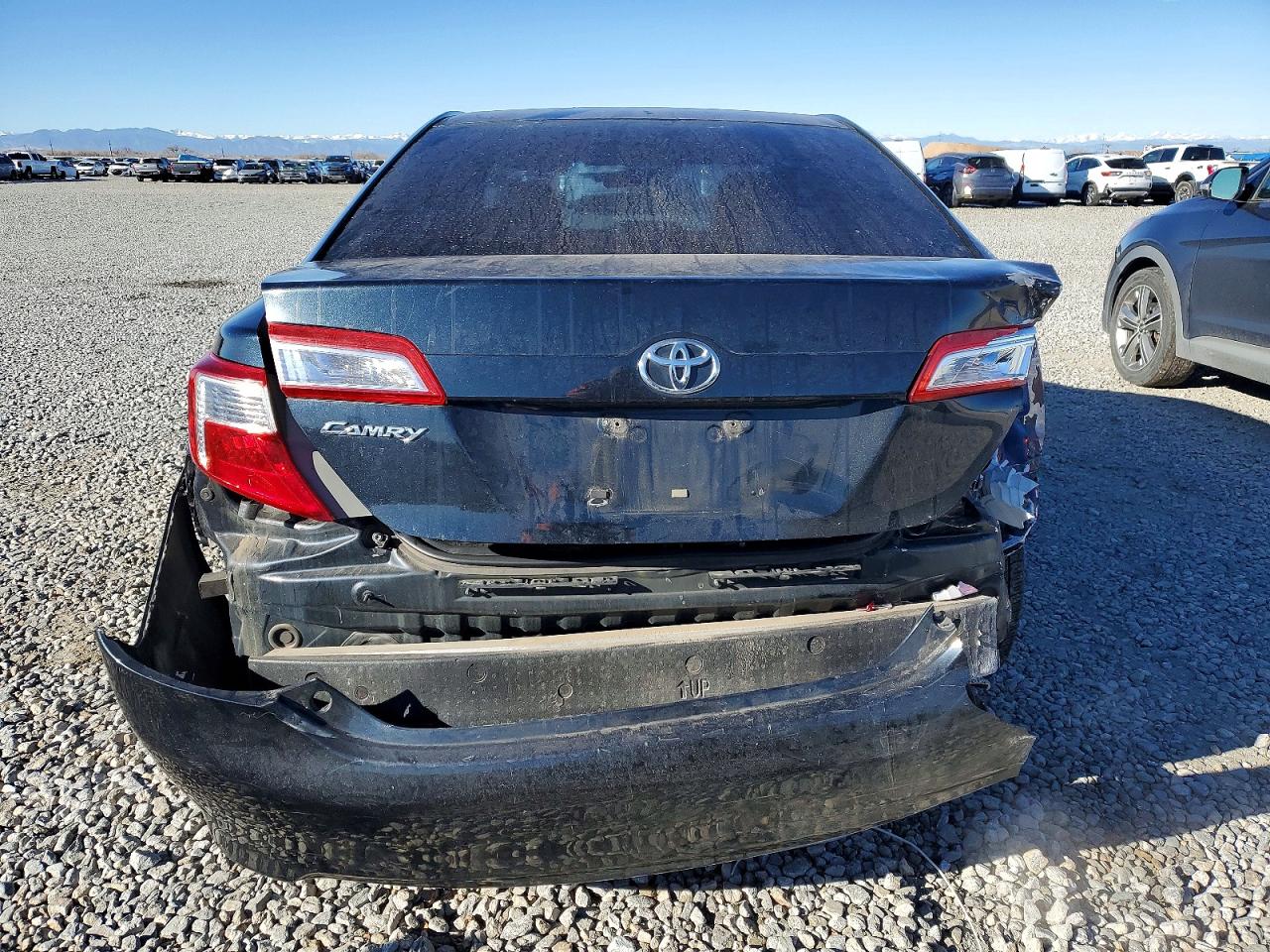 2014 TOYOTA CAMRY L photo 6