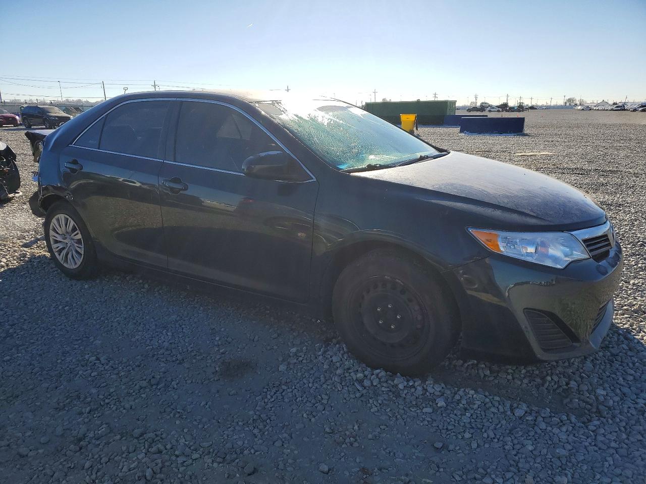 2014 TOYOTA CAMRY L photo 4