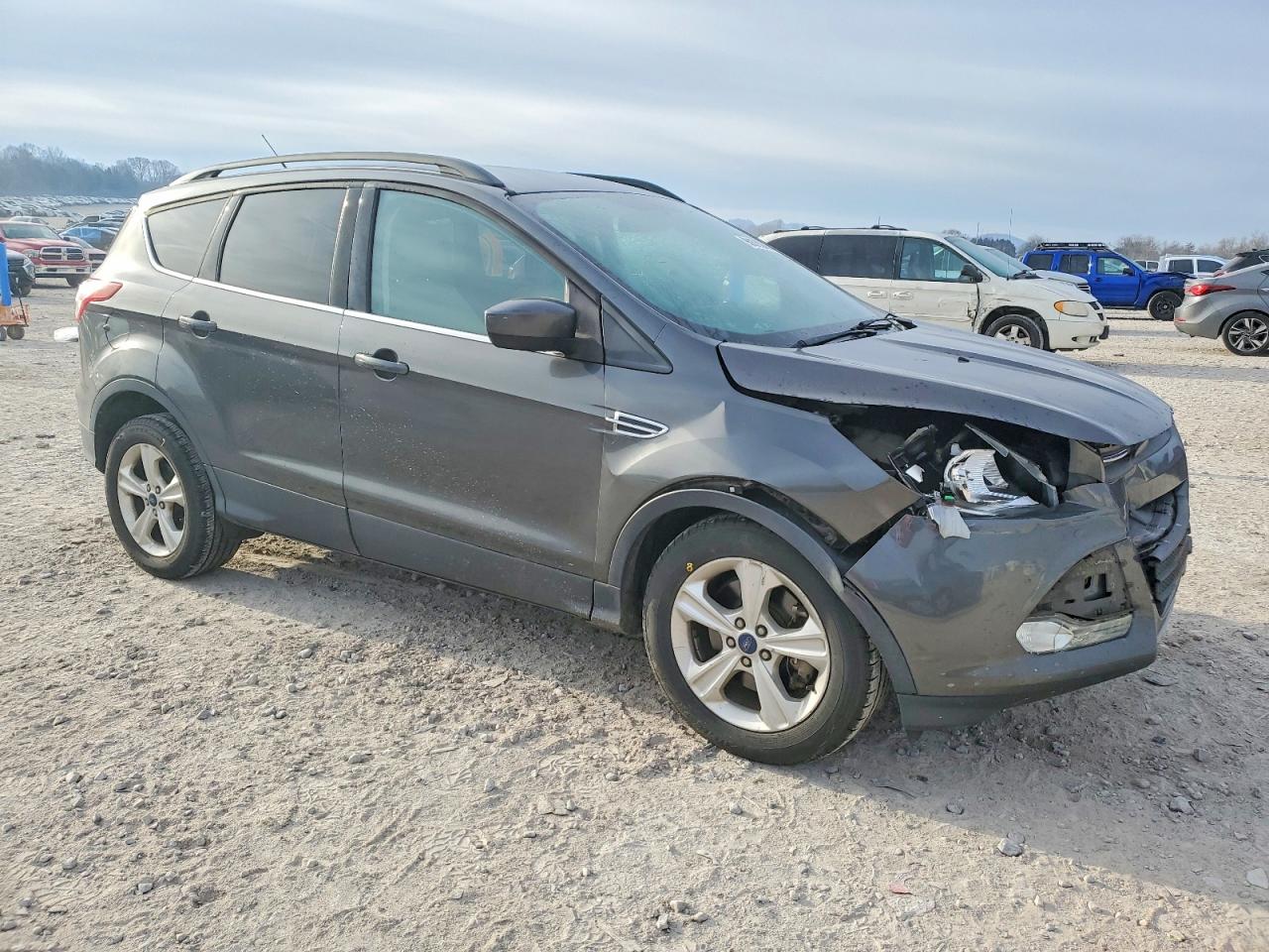 2015 FORD ESCAPE SE photo 4