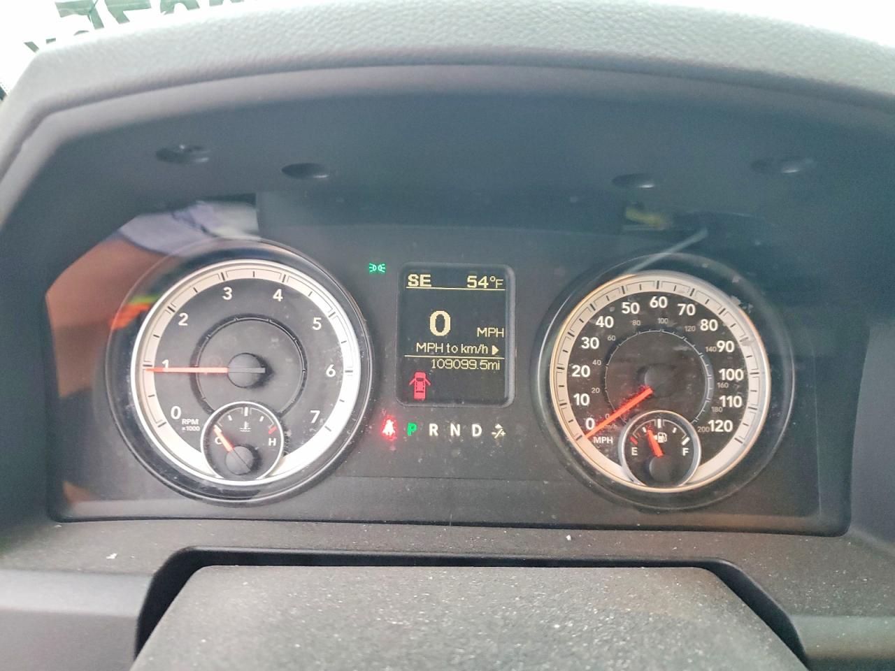 2014 RAM 1500 SLT photo 9
