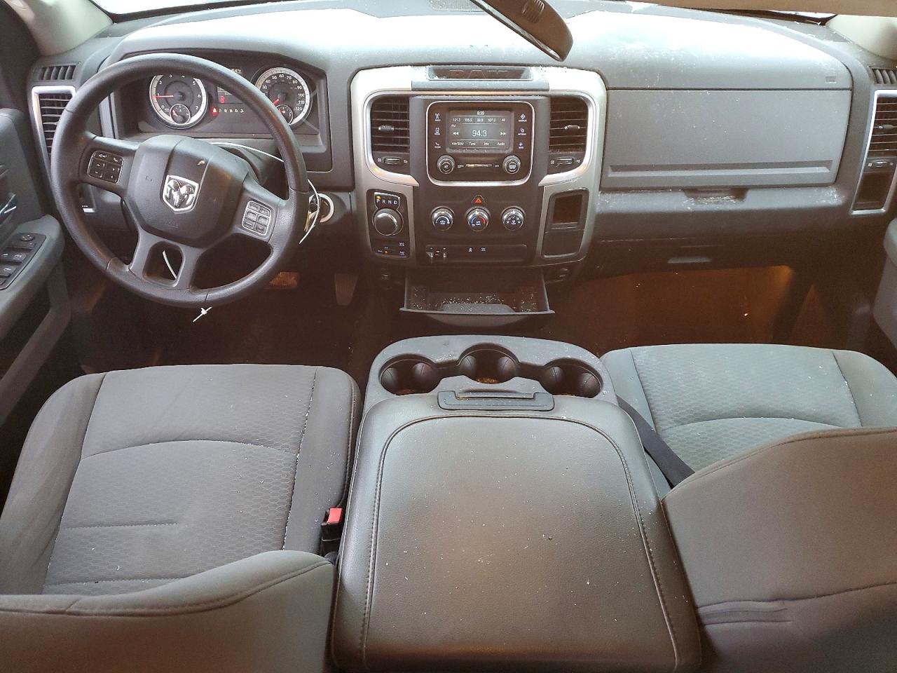 2014 RAM 1500 SLT photo 8