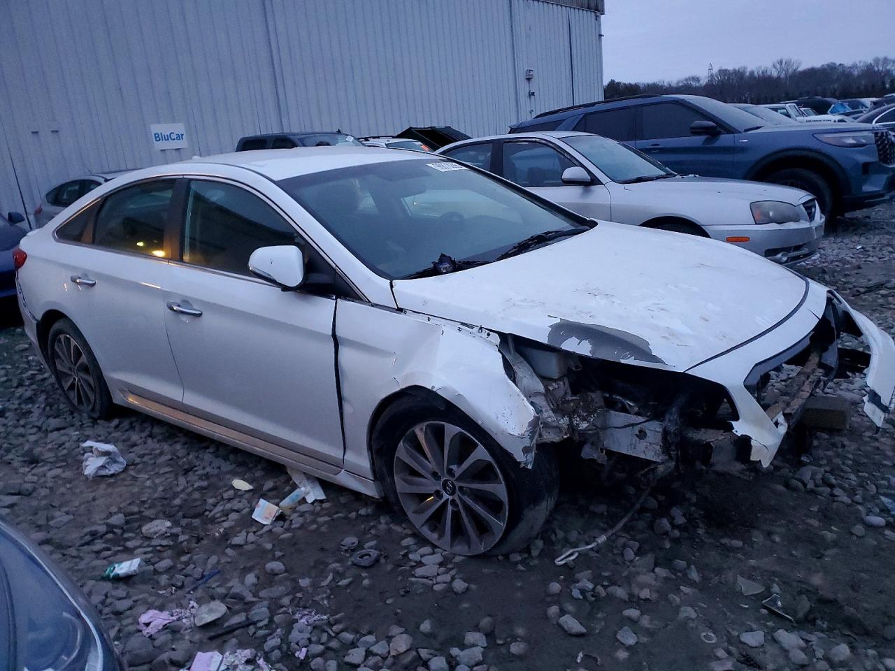 2015 HYUNDAI SONATA SPORT photo 4