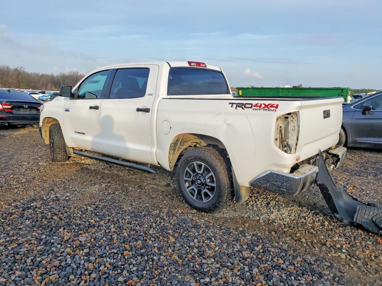 2018 TOYOTA TUNDRA CREWMAX SR5 photo 2
