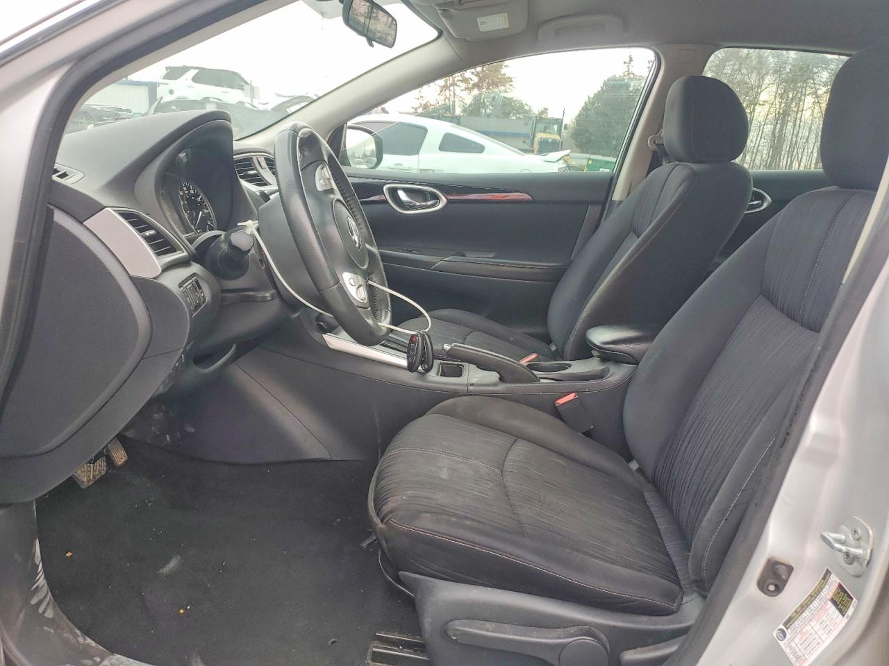 2016 NISSAN SENTRA S photo 7