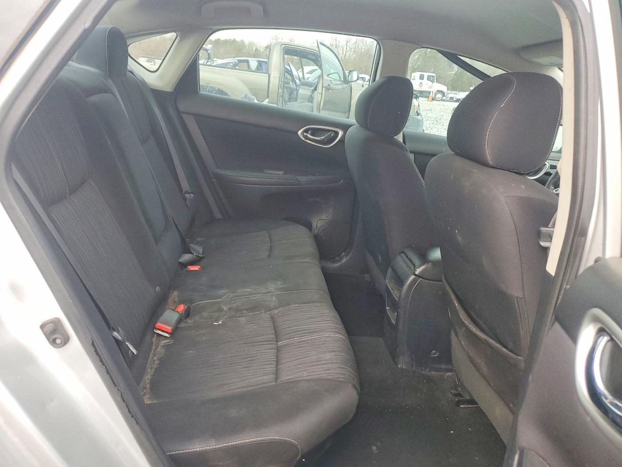 2016 NISSAN SENTRA S photo 10