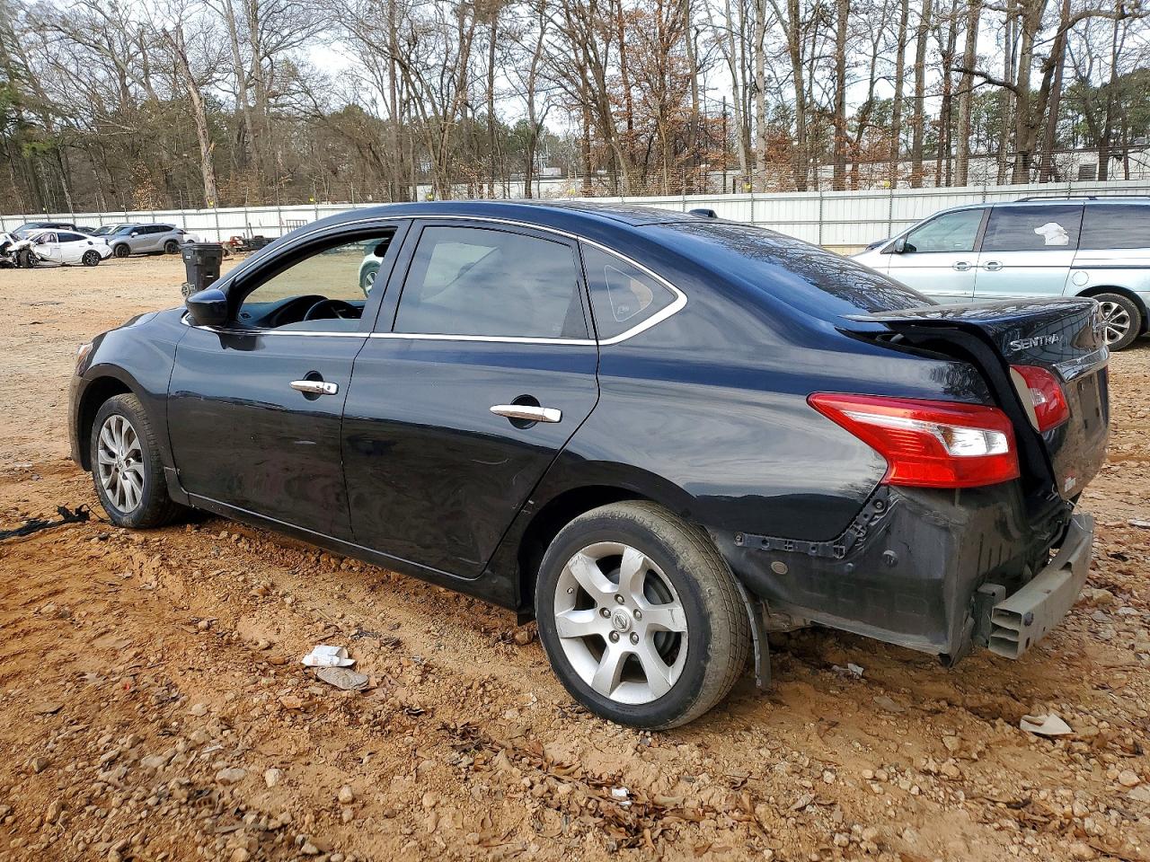 2019 NISSAN SENTRA SV photo 2