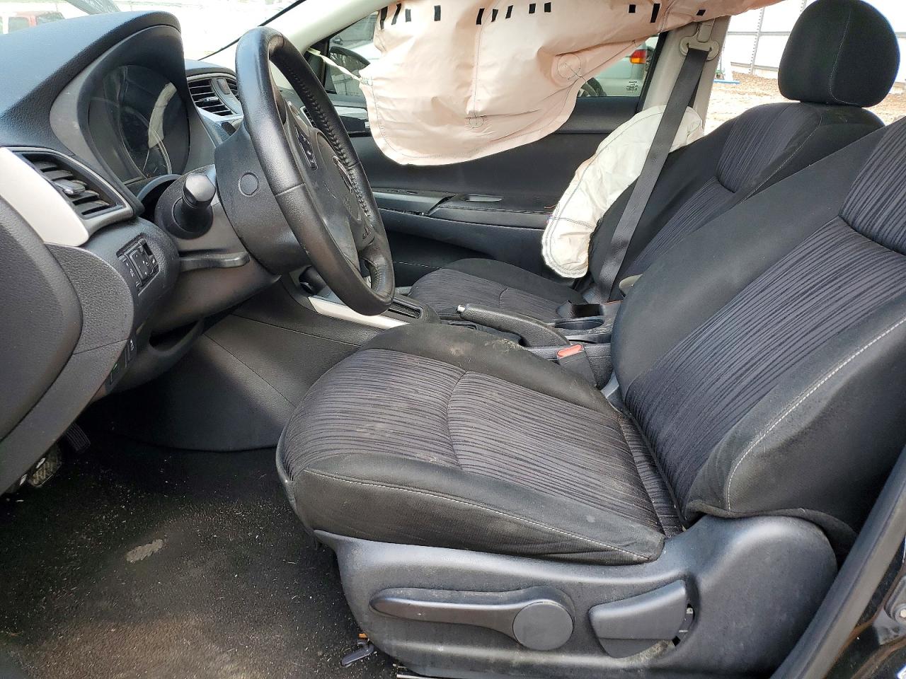 2019 NISSAN SENTRA SV photo 7