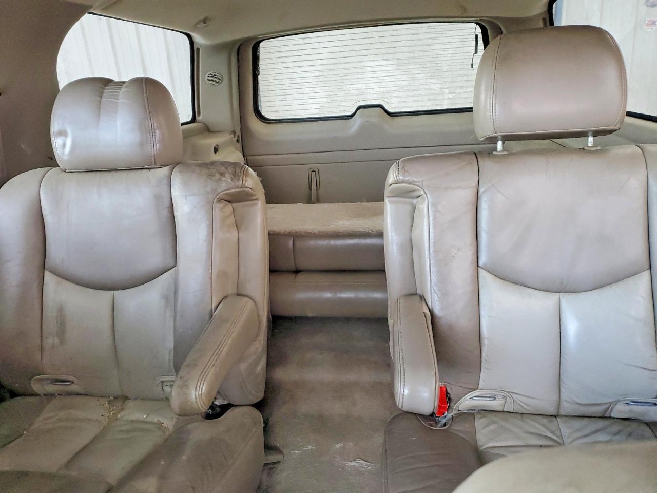 2004 GMC YUKON XL DENALI photo 19