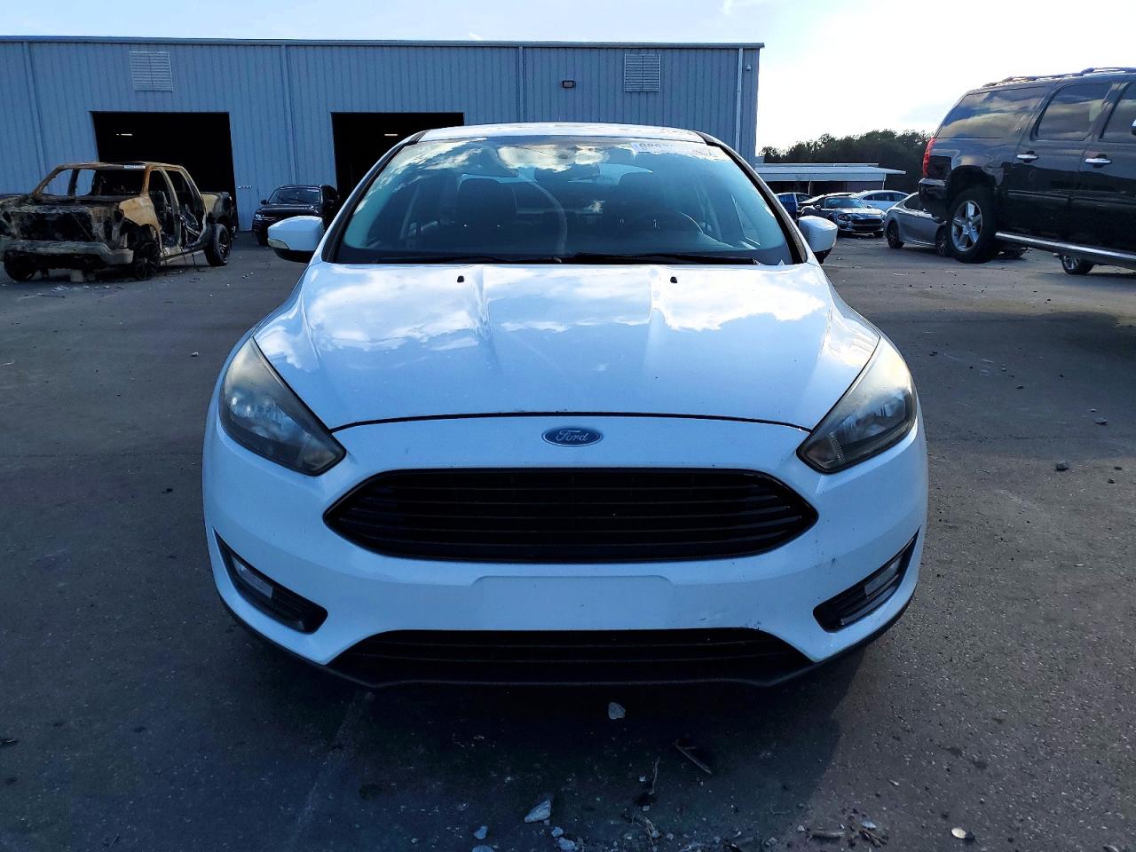 2017 FORD FOCUS SE photo 13
