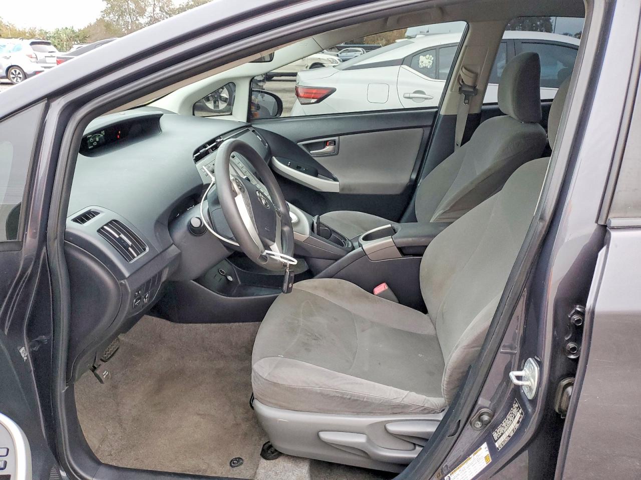 2012 TOYOTA PRIUS photo 7