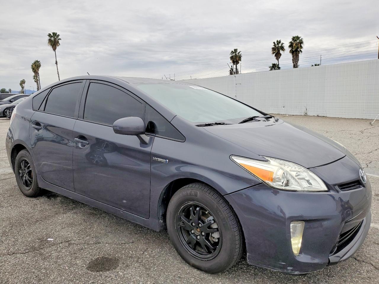 2012 TOYOTA PRIUS photo 4