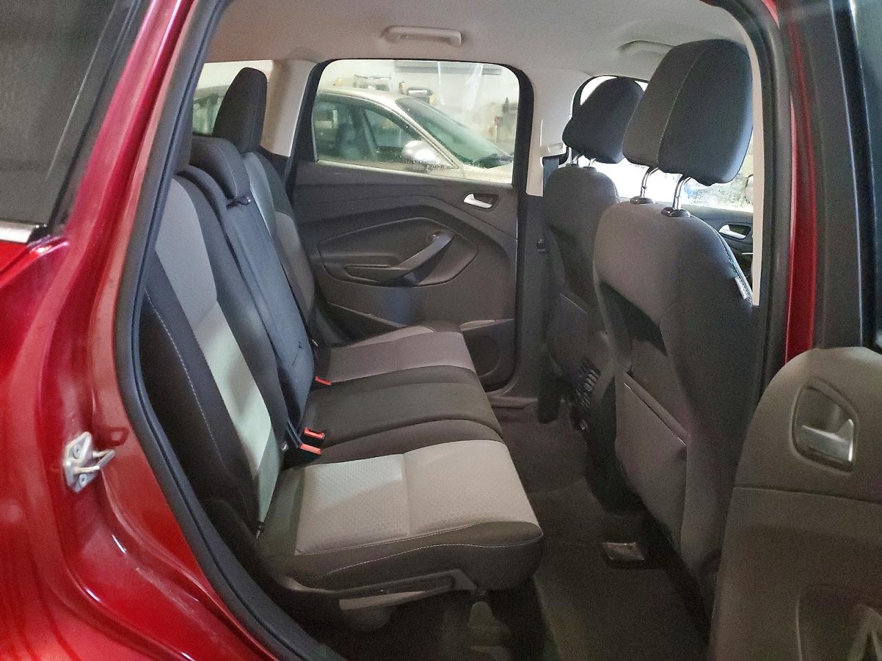 2017 FORD ESCAPE SE photo 11