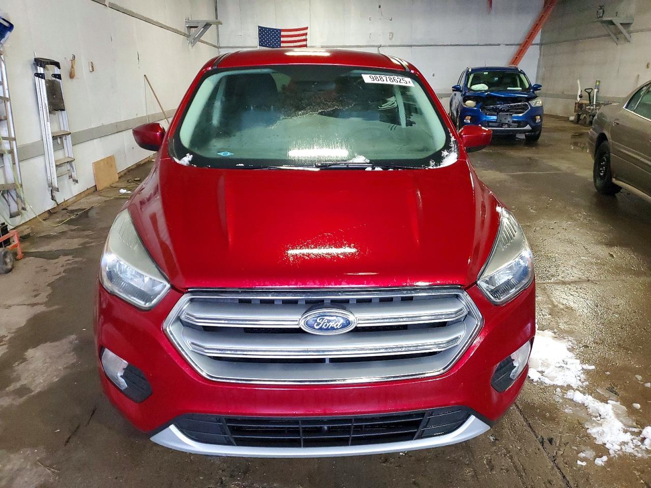 2017 FORD ESCAPE SE photo 5