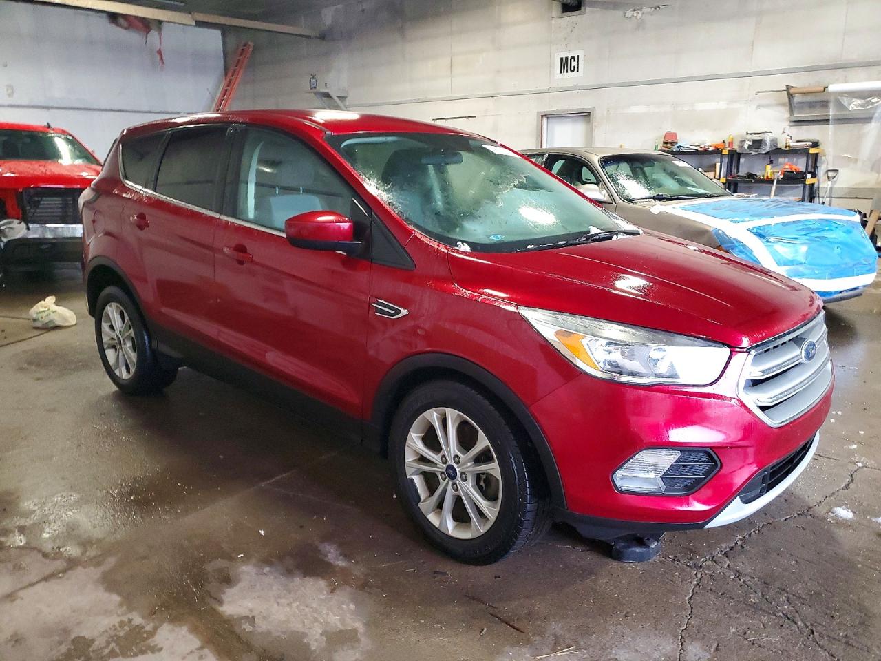 2017 FORD ESCAPE SE photo 4