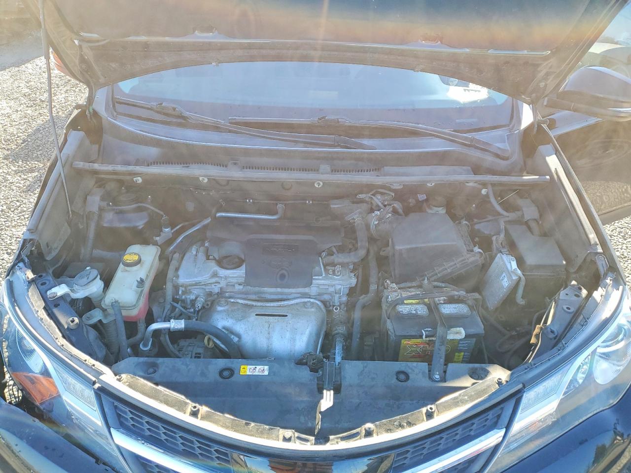2015 TOYOTA RAV4 XLE photo 34