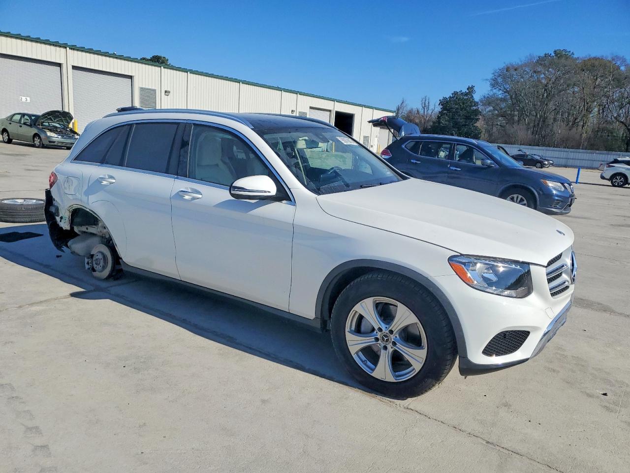 2018 MERCEDES-BENZ GLC 300 photo 4