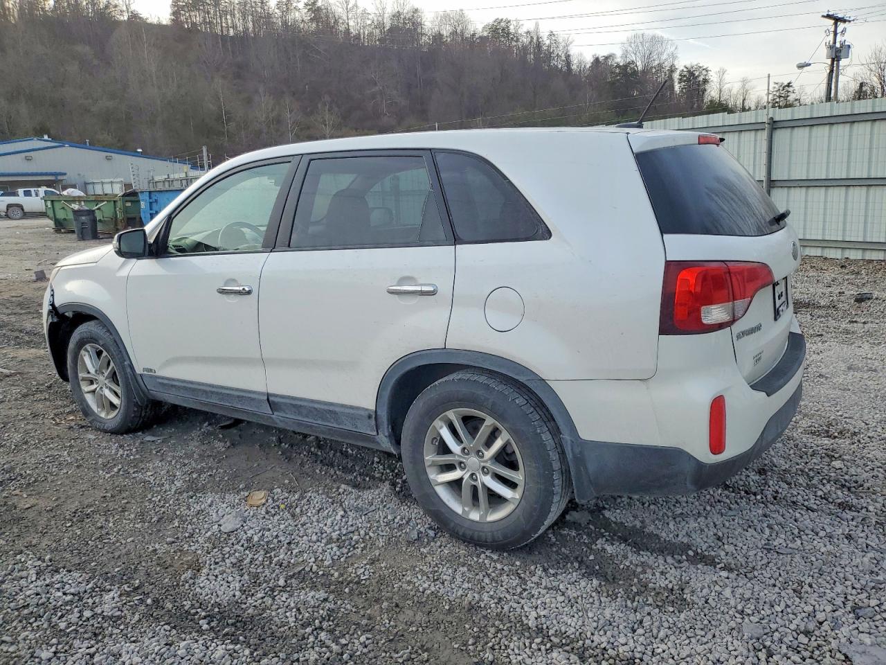 2014 KIA SORENTO LX photo 2