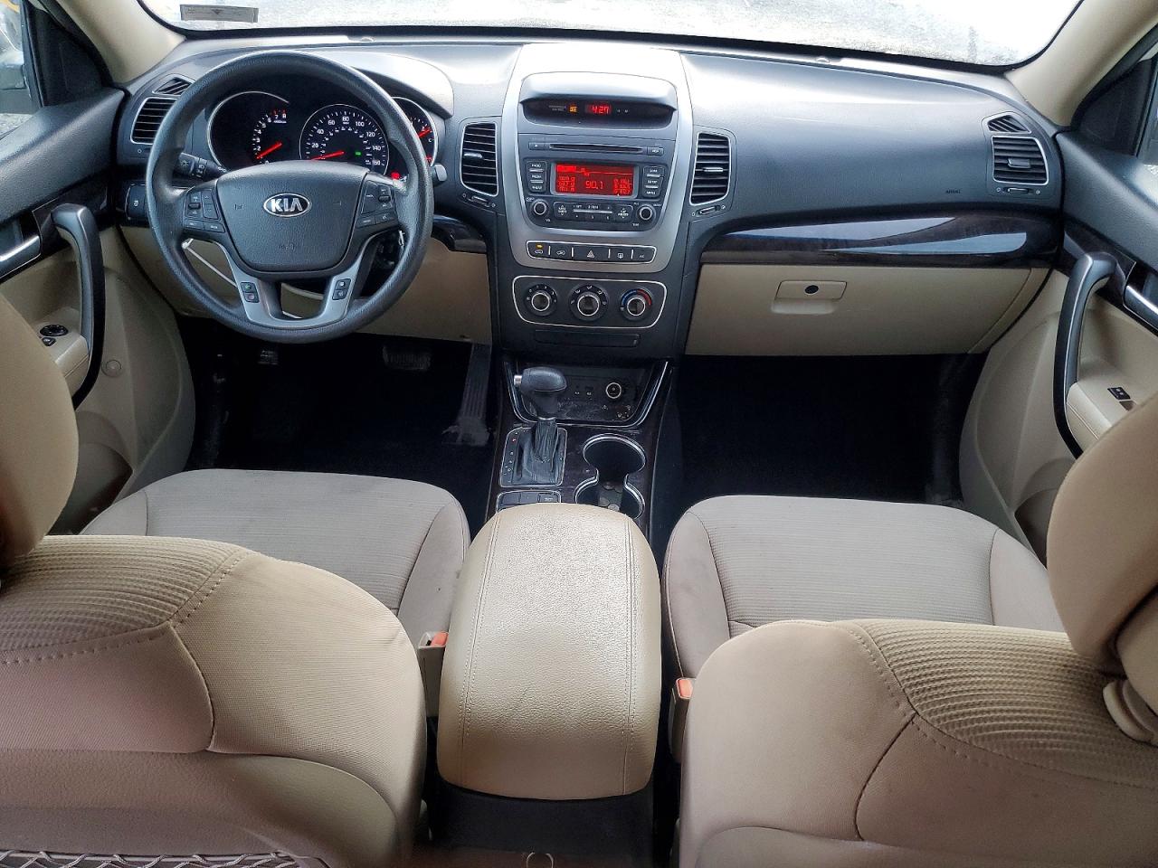 2014 KIA SORENTO LX photo 8
