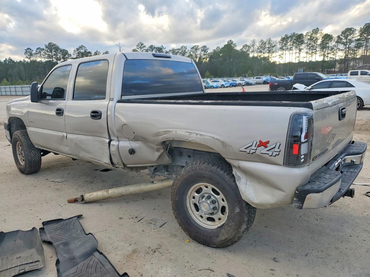 2005 CHEVROLET SILVERADO K2500 HEAVY DUTY photo 3