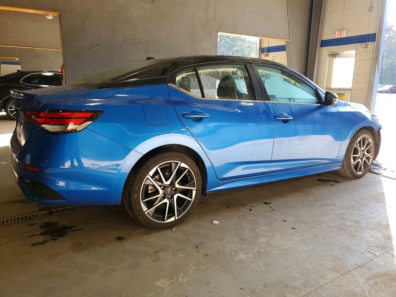 2024 NISSAN SENTRA SR photo 3