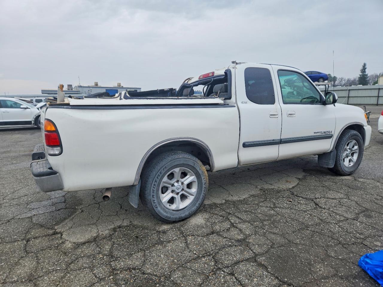 2004 TOYOTA TUNDRA ACCESS CAB SR5 photo 3