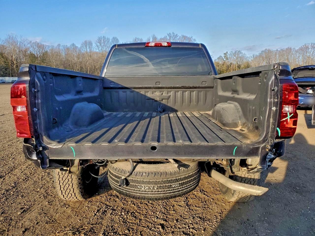 2015 CHEVROLET SILVERADO K1500 LT photo 11
