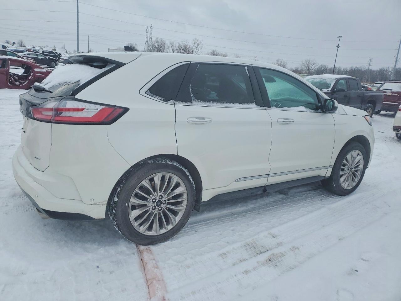 2024 FORD EDGE TITANIUM photo 3