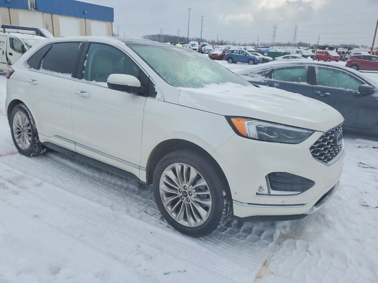 2024 FORD EDGE TITANIUM photo 4