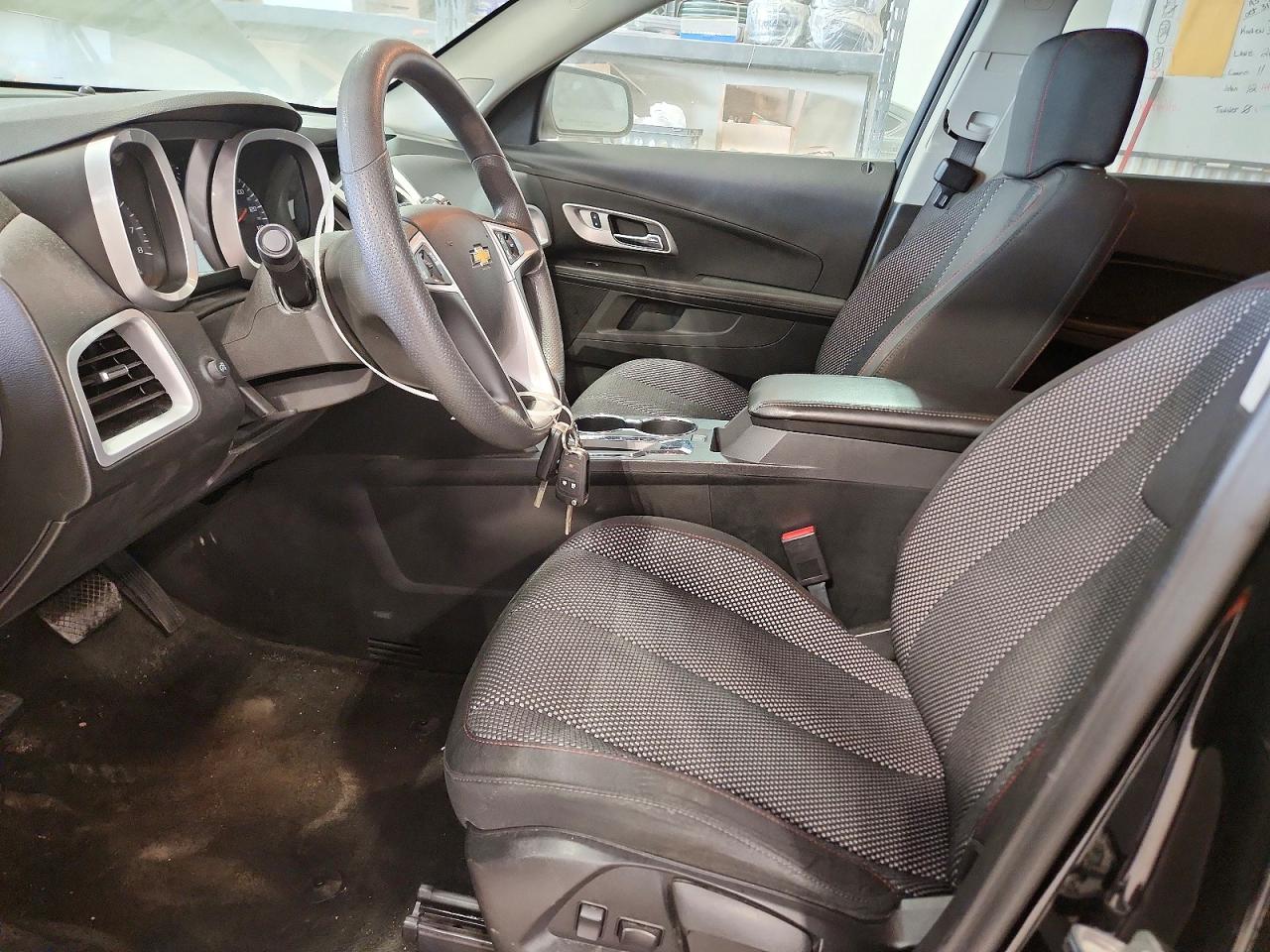 2017 CHEVROLET EQUINOX LT photo 7