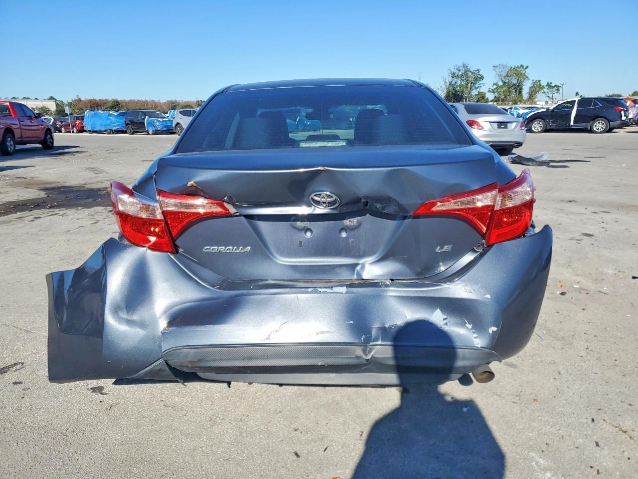 2018 TOYOTA COROLLA L photo 6