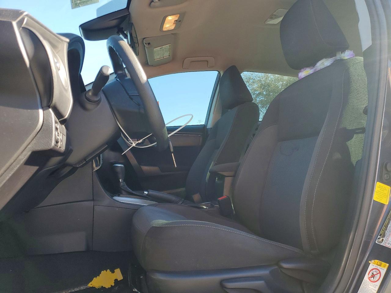 2018 TOYOTA COROLLA L photo 7